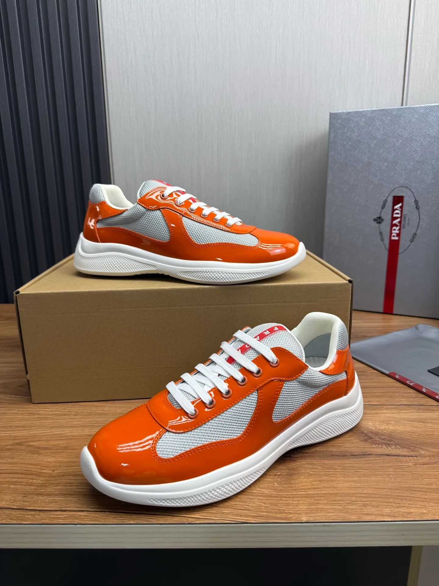 Men's shoes 640💰 [PRADA] Hot selling items🔥Must be recommended every day~~ Official website synchronized, 1:1 high quality shipments✔️ Imported cowhide fabric, rubber material + cowhide lining, original bottom, high-end airplane box packaging🎁 38-45 (38.45 custom-made, non-returnable)